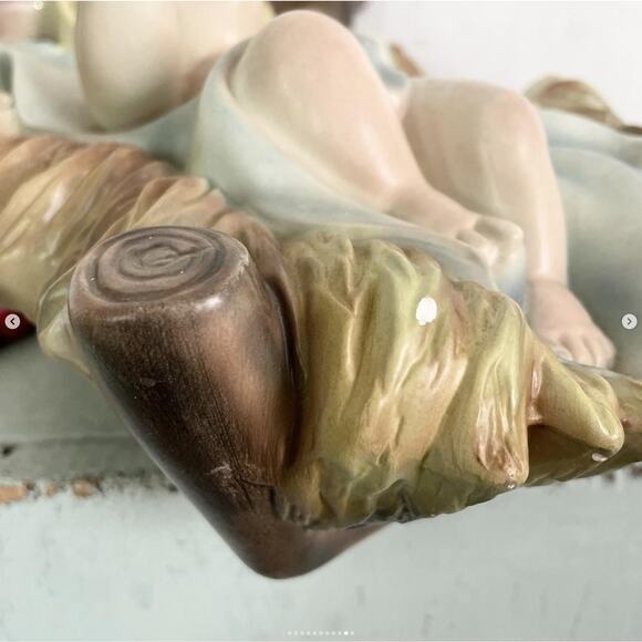 Vintage Baby Jesus Creche Statue Chippy Chalkware Nativity Figure XL REPAIRED - Picture 10 of 10